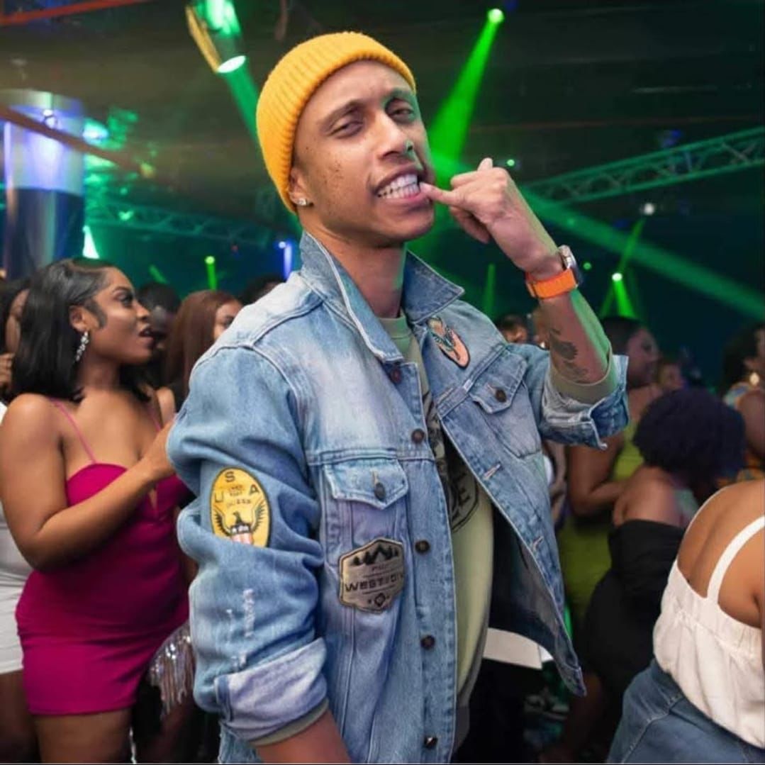 Sean Davz gallery image 10